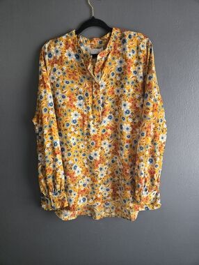 Time and Tru Women's XL Yellow Floral Blouse